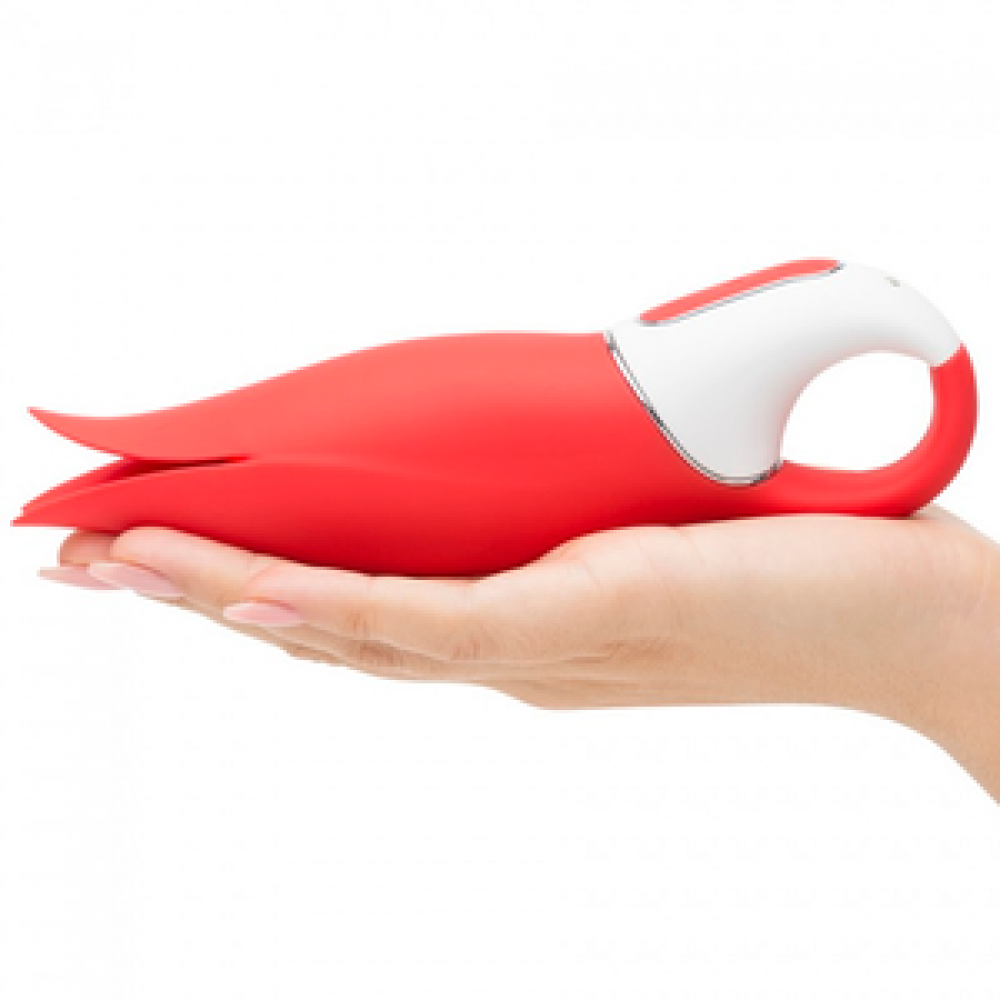 Satisfyer Vibes Power Flower - Vibrador Estimulador De Clítoris Flexível, Recarregável Em Silicone Com Ponta Tripla E 12 Modos De Vibração A Satisfyer tem o prazer de apresentar os novos brinquedinhos da linha Vibes. Satisfyer Vibes Power Flower - Vibrador Estimulador De Clítoris Flexível, Recarregável Em Silicone Com Ponta Tripla E 12 Modos De Vibração