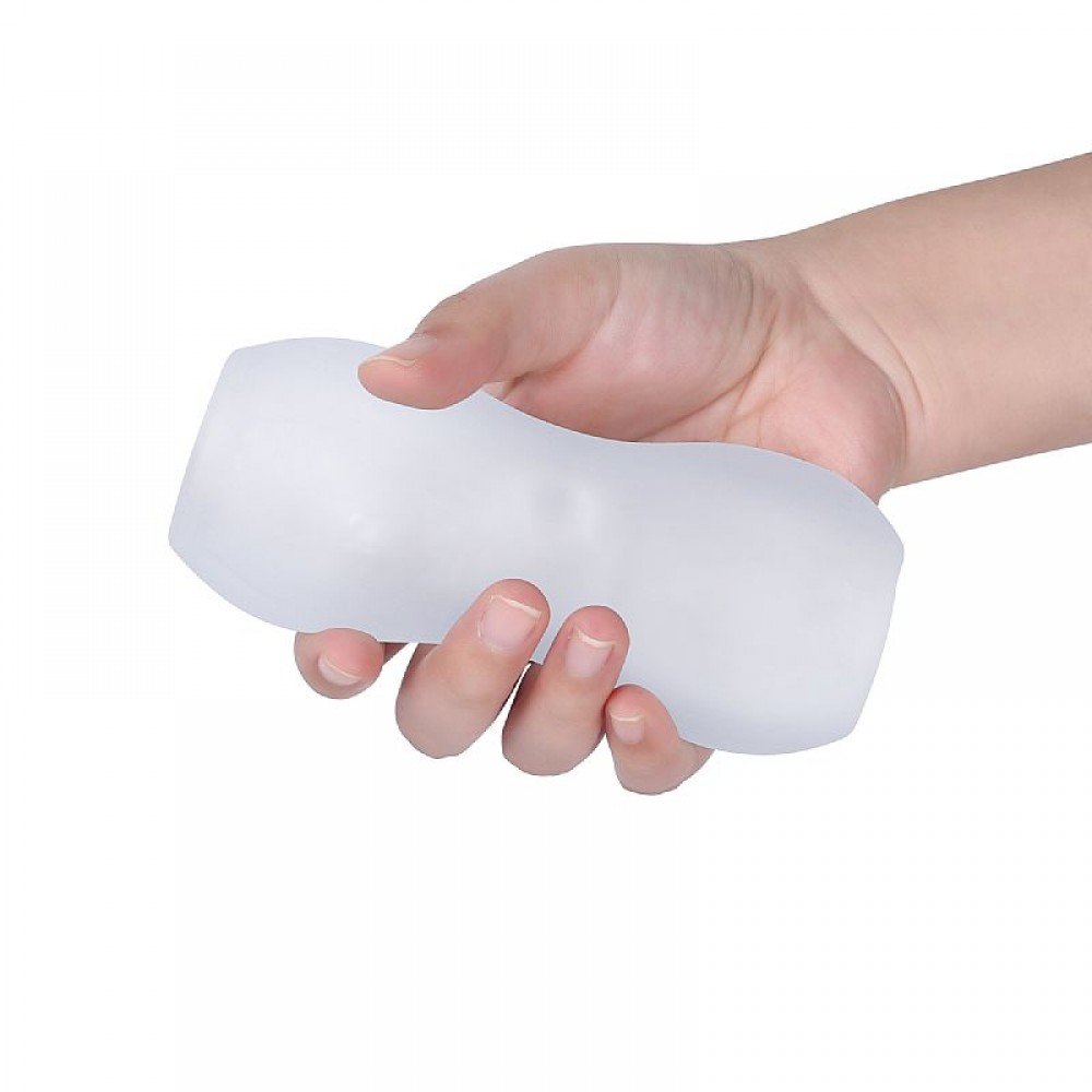 ROY MASTUBADOR EM SILICONE 8465 Masturbador Masculino em Silicone - ROY - 13,5x5,5cm - SI Masturbador Masculino o produto é macio ao toque ergonômico, o que facilita o manuseio e a estimulação,trazendo uma sensação prazerosa do uso. ROY MASTUBADOR EM SILICONE 8465