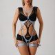HARNESS CORPORAL EM COURO 9334 Harness Corporal com Cinta Liga em Couro e Correntes - SIConfeccionado em couro sintético com detalhes em rebite, correntes e fivelas para ajuste que prendem a peça. HARNESS CORPORAL EM COURO 9334