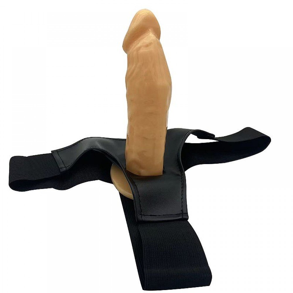 CAPA REALISTICA COM CINTA 19 X 4,5CM 8700 Cinta com Capa realística em formato de pênis com alça que se adapta a qualquer grossura de perna e quadril. CAPA REALISTICA COM CINTA 19 X 4,5CM 8700
