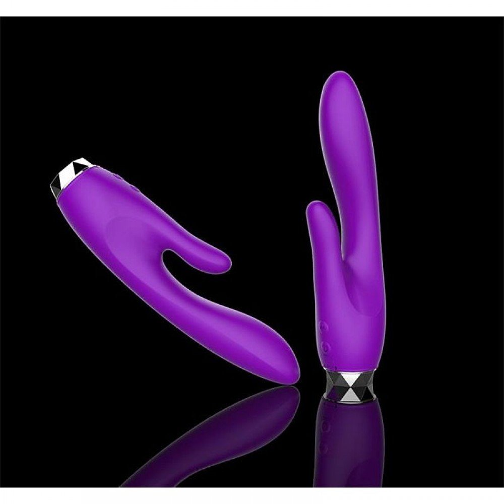 VIBRADOR PONTO G E CLITORIS Vibrador de clitóris em silicone estimuladores de clítoris e ponto G feito em material macio de toque agradável e fácil limpeza. VIBRADOR PONTO G E CLITORIS