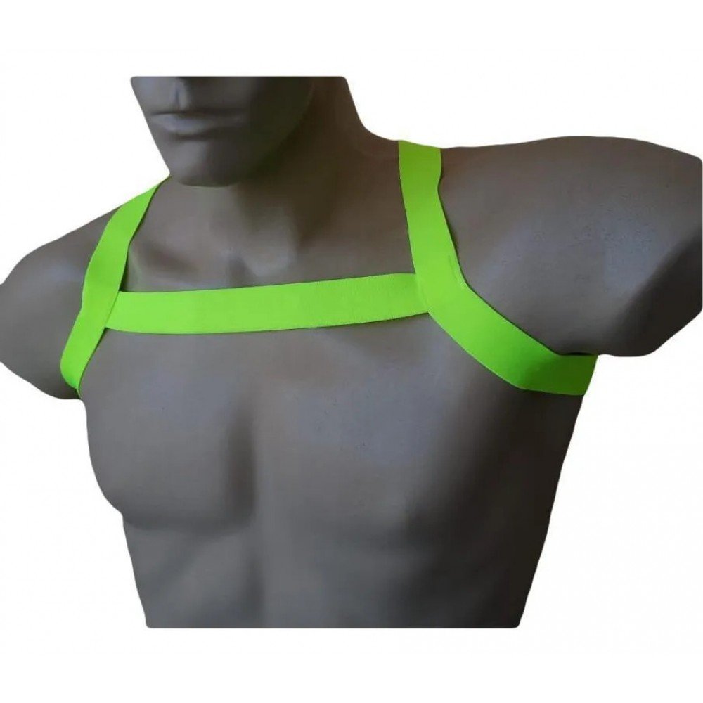 ARREIO MASCULINO BONDAGEM PEITO COM ARGOLAS SL047 Arreio Masculino Arnês Bondagem Peito 3 Argolas Harness Meaning BDSM Fetiche Gay MasculinoArnês Bondagem Arreio Masculino Peito possui 3 argolas fabricado com elástico confortável de alta resistência que p ARREIO MASCULINO BONDAGEM PEITO COM ARGOLAS SL047