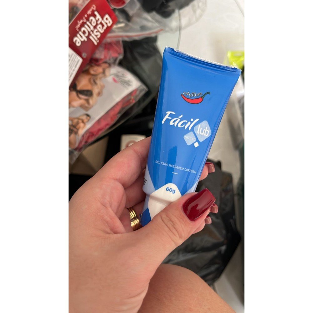 FACIL LUB LUBRIFICANTE NEUTRO 60G Indispensável entre muitos casais os lubrificantes são muito eficazes na hora do sexo, facilitando a penetração e diminiuindo os desconfortos que podem ocorrer. FACIL LUB LUBRIFICANTE NEUTRO 60G